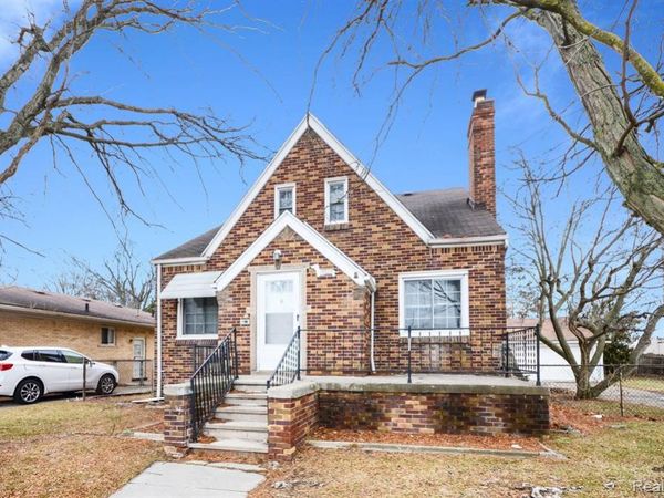 15065 Lincoln Avenue, Eastpointe, MI 48021