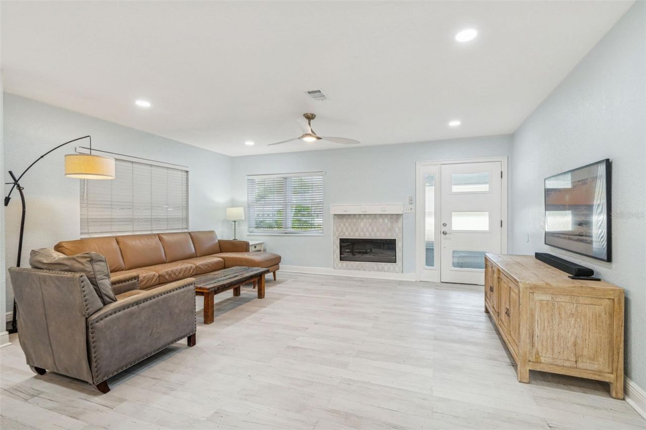 120 19th Avenue N, Saint Petersburg, FL 33704 Photo