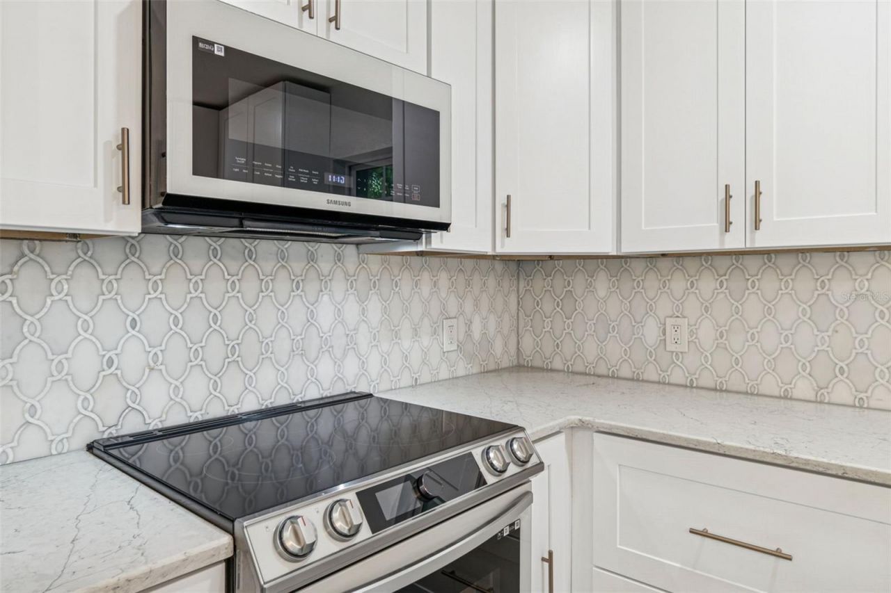 120 19th Avenue N, Saint Petersburg, FL 33704 Photo