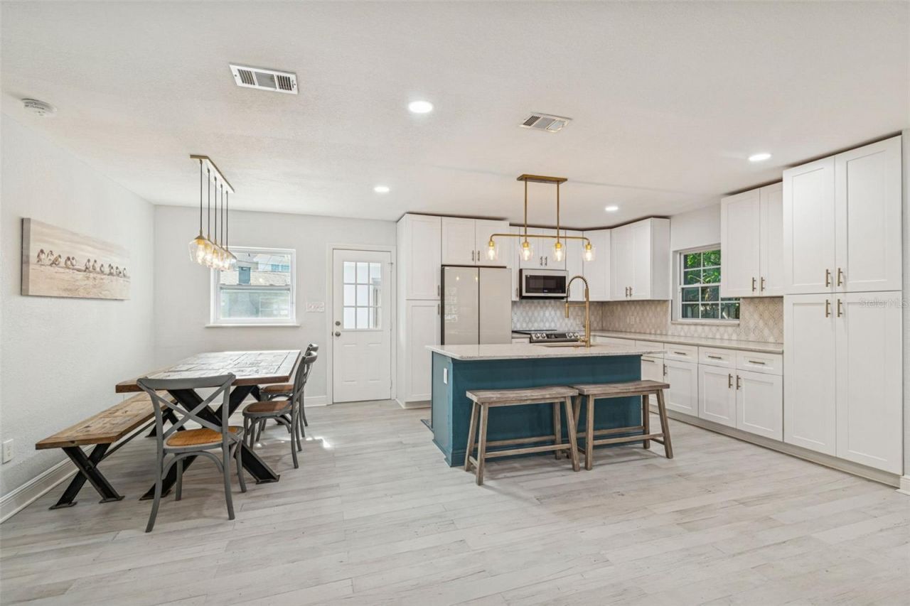 120 19th Avenue N, Saint Petersburg, FL 33704 Photo