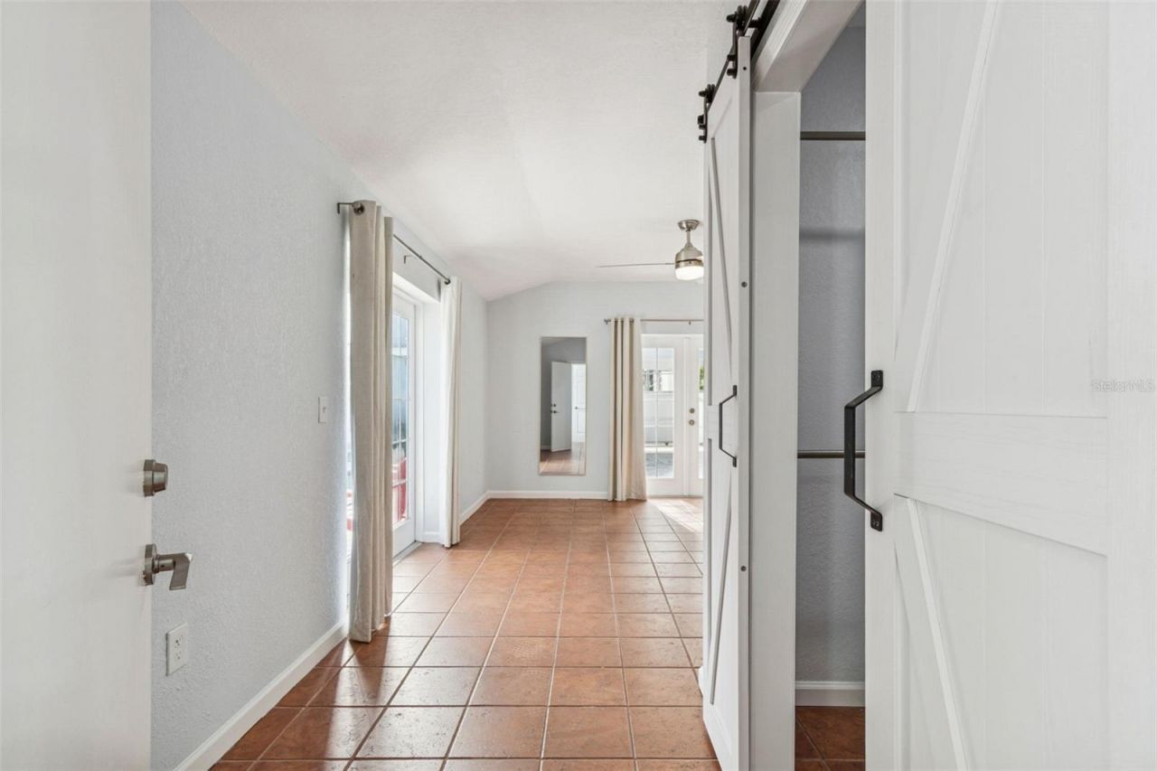 120 19th Avenue N, Saint Petersburg, FL 33704 Photo