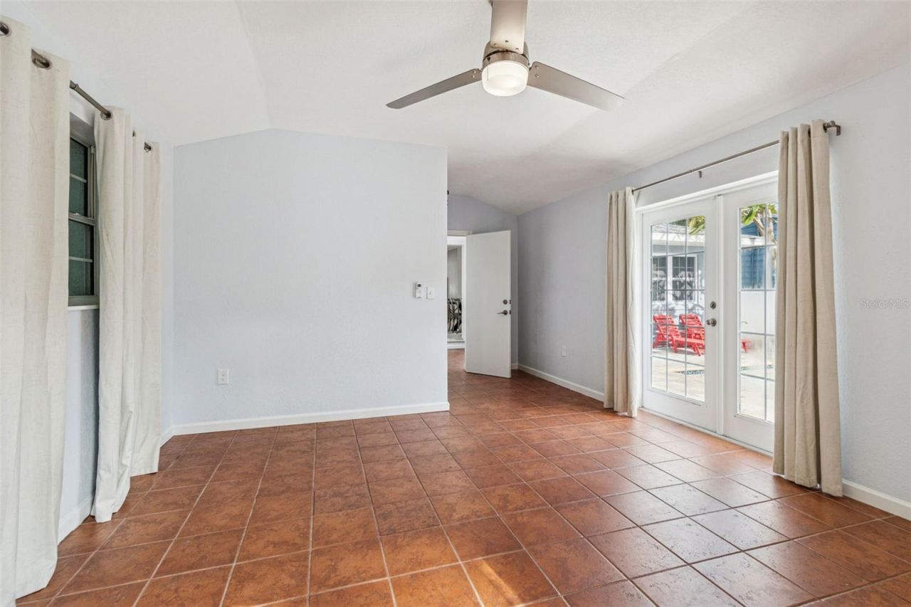 120 19th Avenue N, Saint Petersburg, FL 33704 Photo