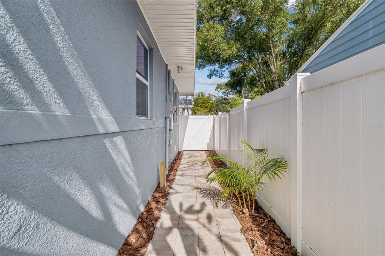 120 19th Avenue N, Saint Petersburg, FL 33704 Photo