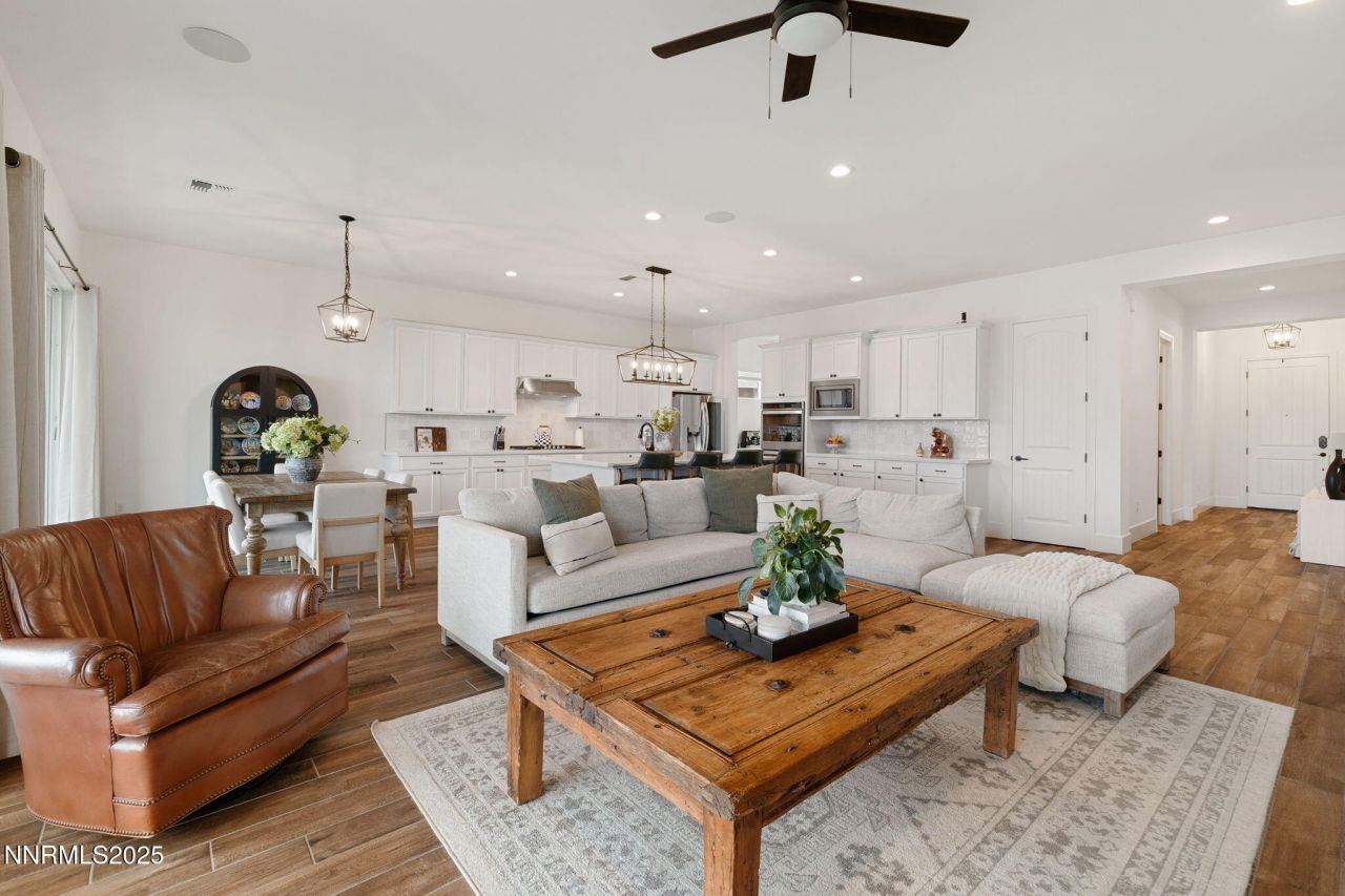 3011 Silverberry Lane, Reno, NV 89521 Photo