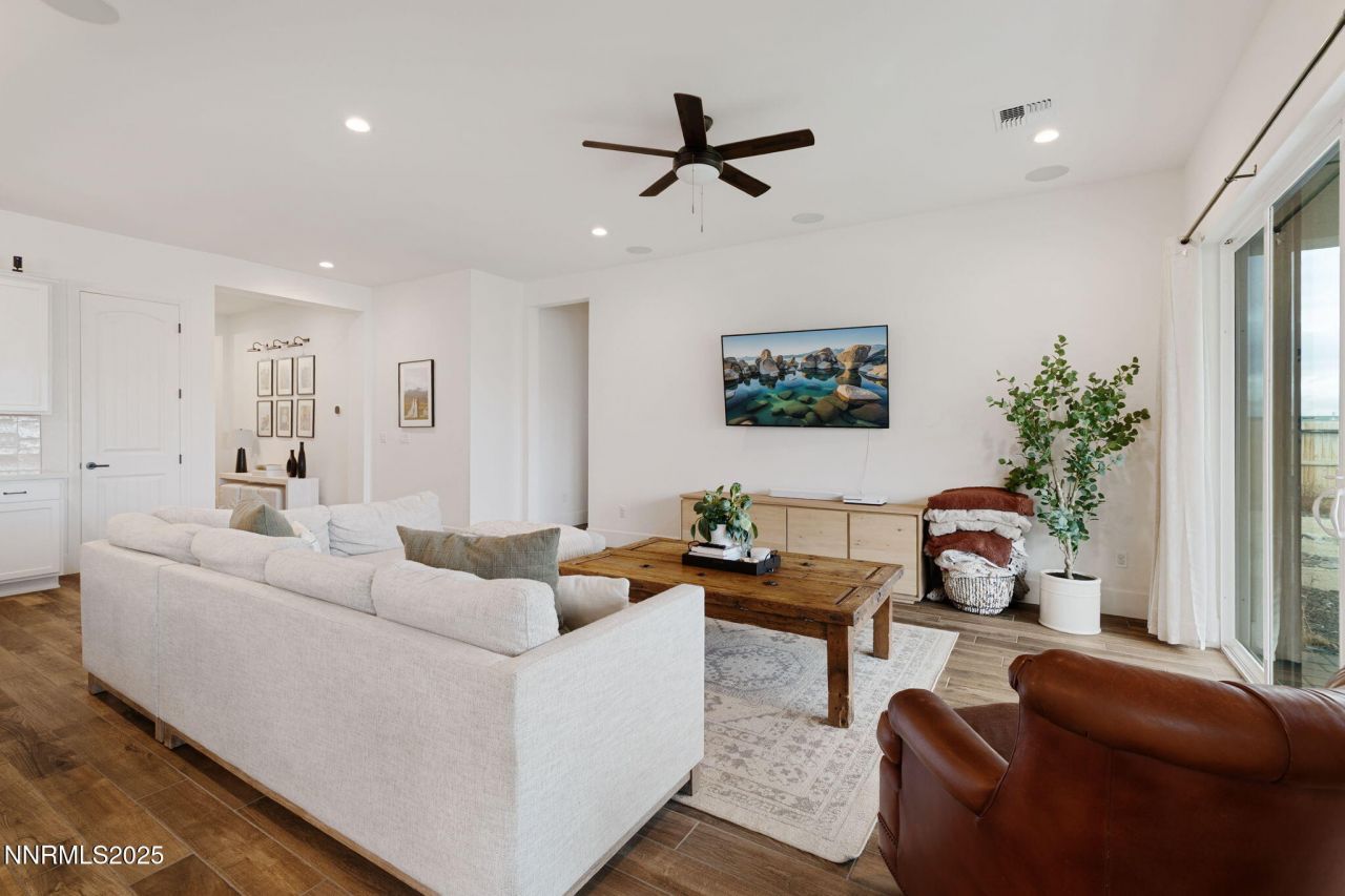 3011 Silverberry Lane, Reno, NV 89521 Photo