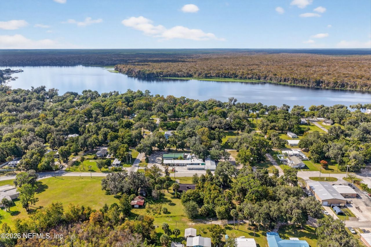 201 Oak Street, Welaka, FL 32189 Photo