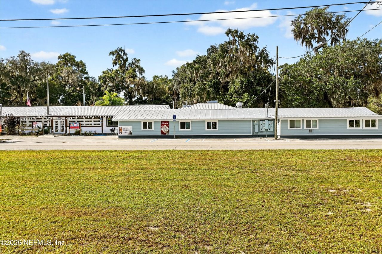 201 Oak Street, Welaka, FL 32189 Photo