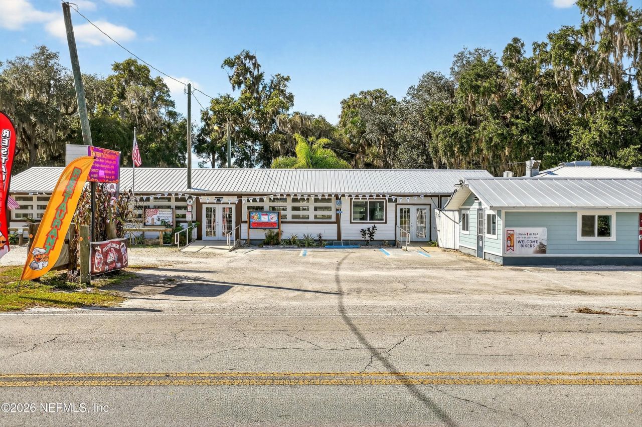 201 Oak Street, Welaka, FL 32189 Photo