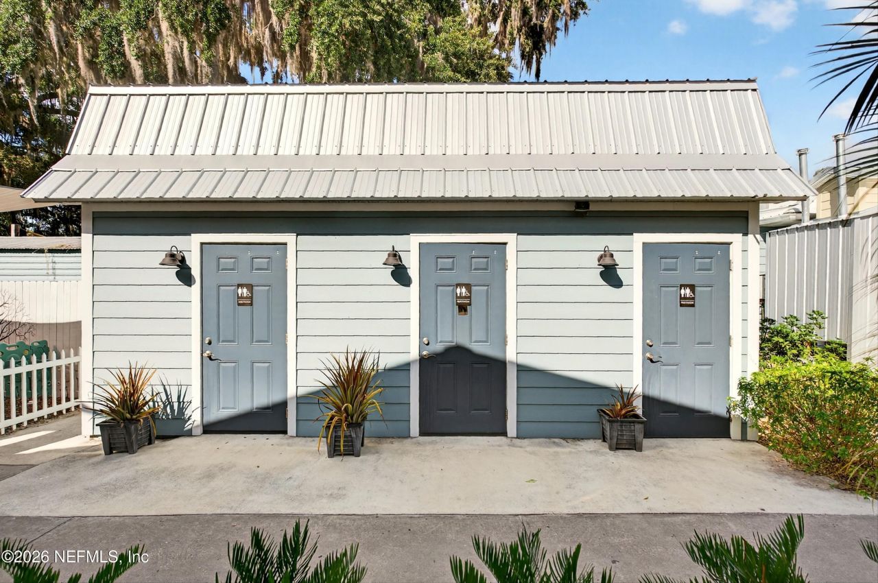 201 Oak Street, Welaka, FL 32189 Photo