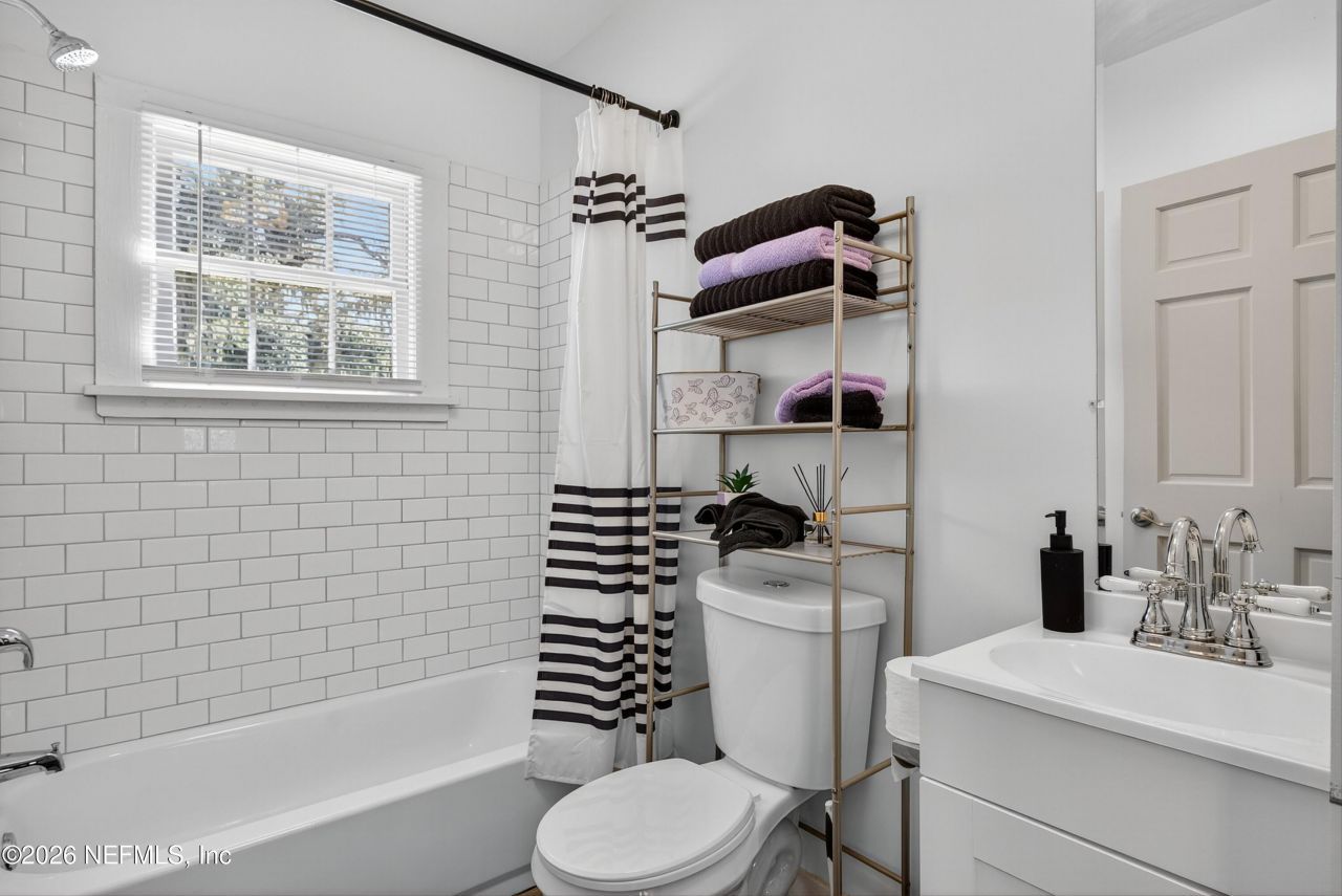 201 Oak Street, Welaka, FL 32189 Photo