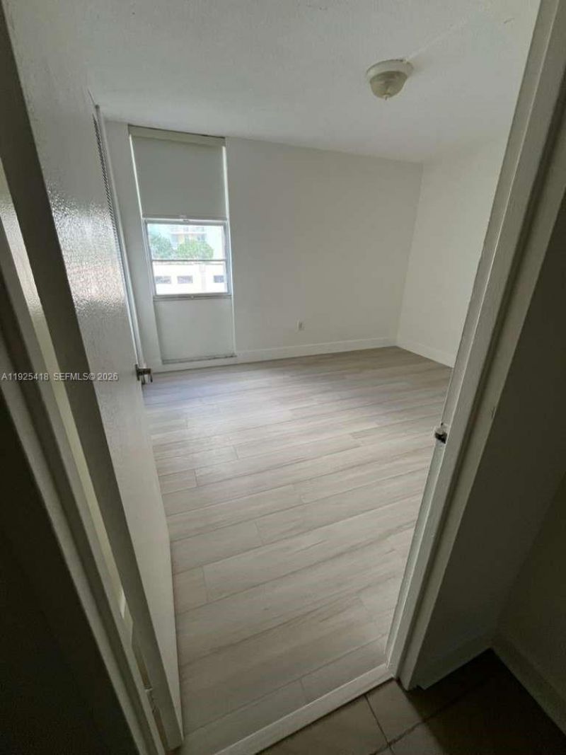 145 SE 25th Rd, Unit 801, Miami, FL 33129 Photo