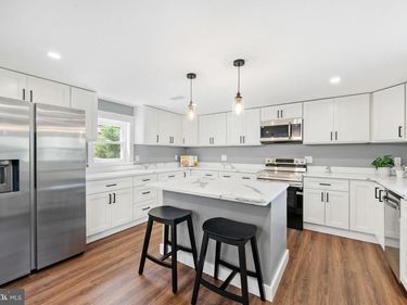 11 HELLUVA HILL LANE, GLEN MILLS, PA 19342