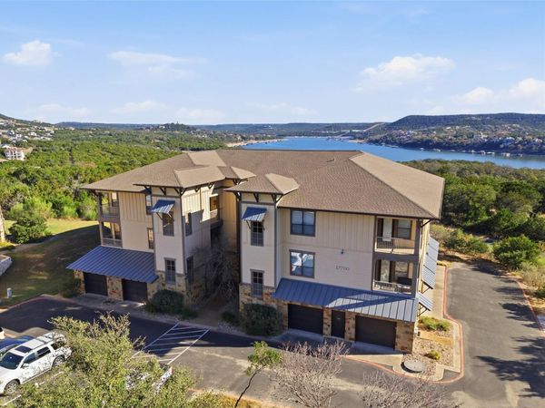 17700 Edgewood WAY, Unit 101, Jonestown, TX 78645