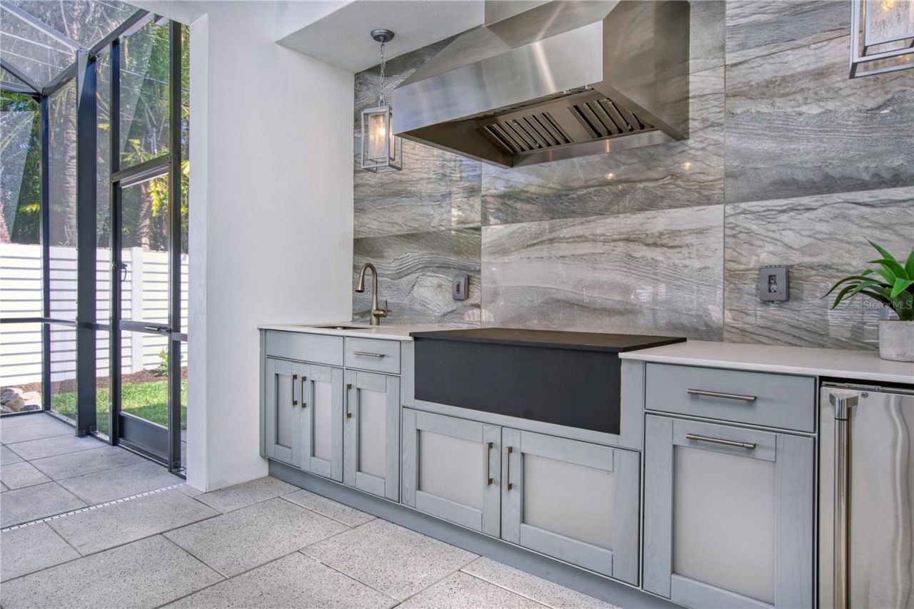 5103 Windward Avenue, Sarasota, FL 34242 Photo