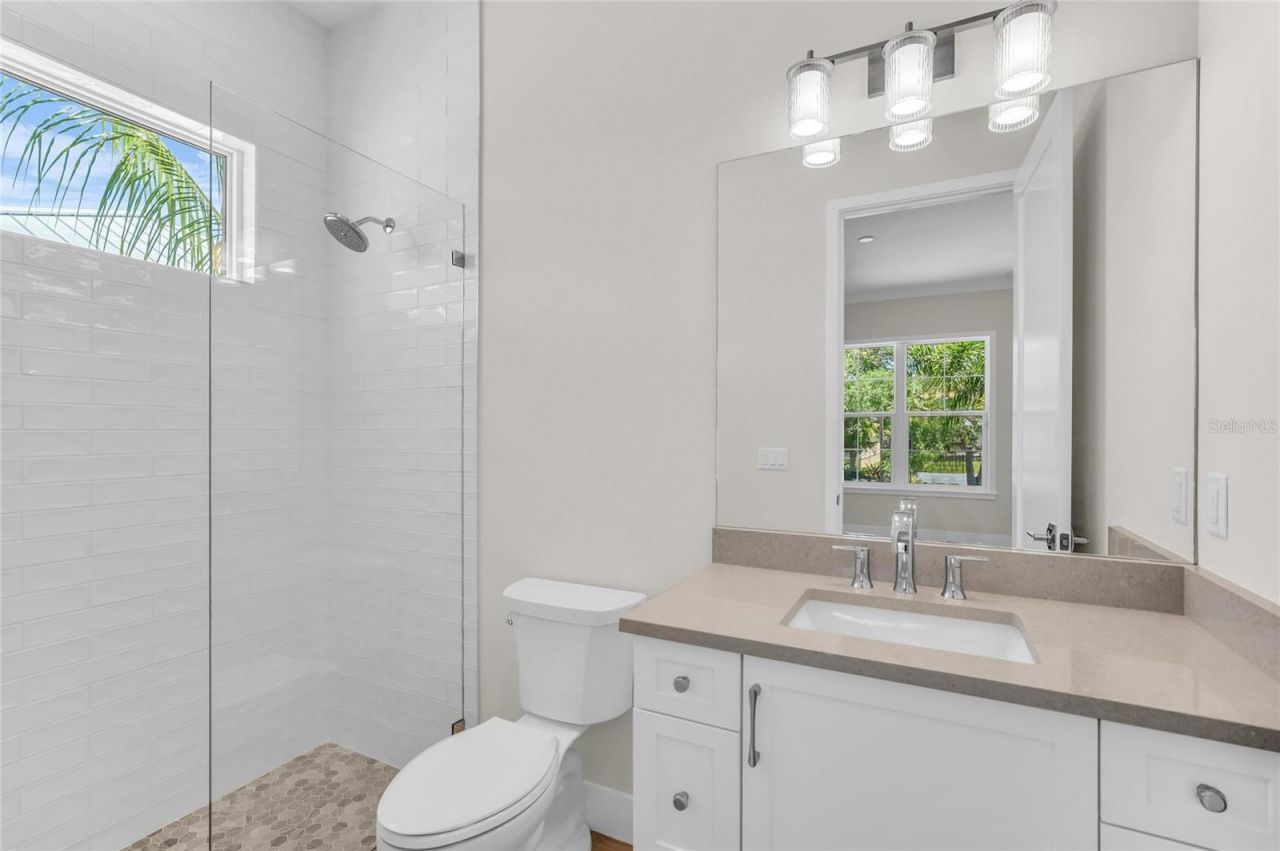 5103 Windward Avenue, Sarasota, FL 34242 Photo