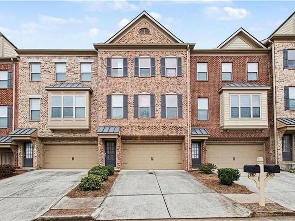 2707 Hallwood Lane, Suwanee, GA 30024