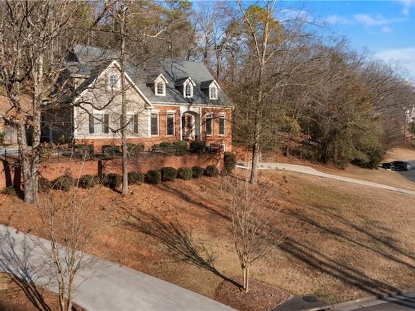 1 Pembroke Lane, Cartersville, GA 30120