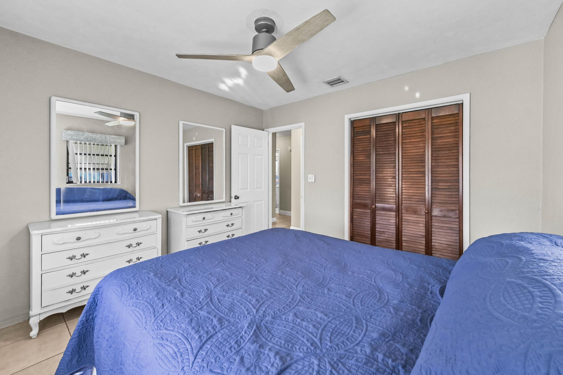 105 NE 2nd Place, Dania Beach, FL 33004 Photo