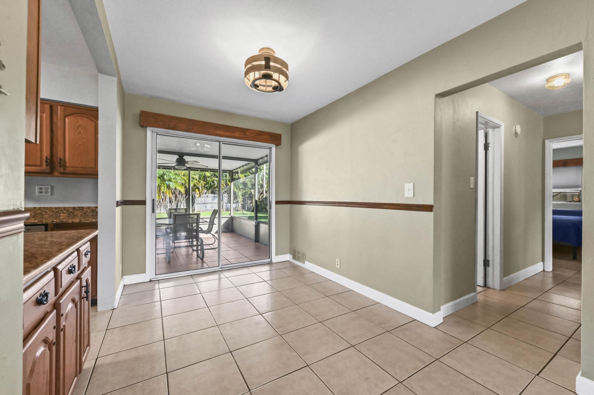 105 NE 2nd Place, Dania, FL 33004 Photo