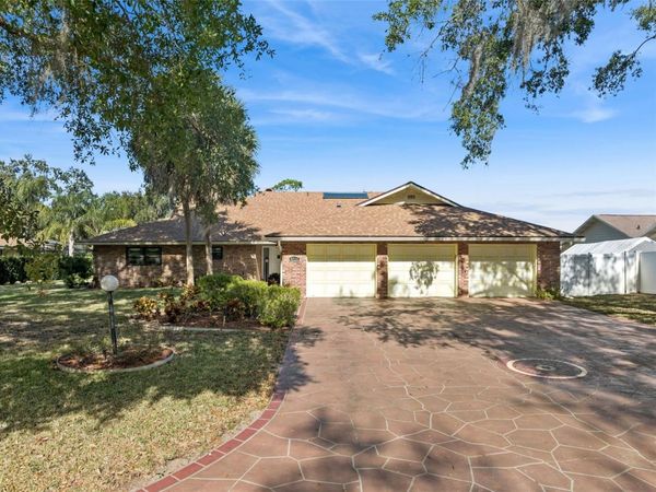 9729 WEDGEWOOD LANE, LEESBURG, FL 34788