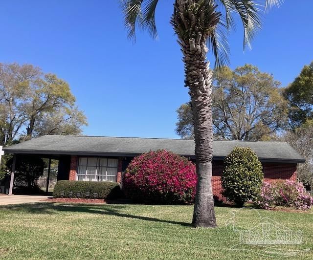 6514 Lark Ave, Milton, FL 32570 Main Photo