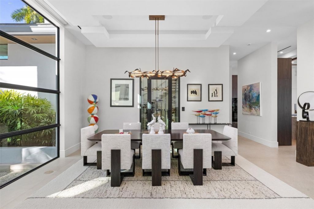 100 Royal Palm Drive, Fort Lauderdale, FL 33301 Photo