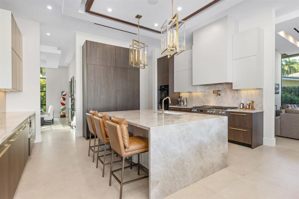 100 Royal Palm Drive, Fort Lauderdale, FL 33301 Photo