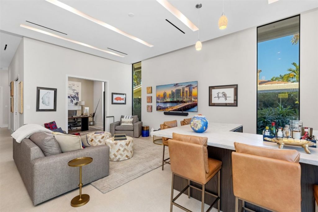 100 Royal Palm Drive, Fort Lauderdale, FL 33301 Photo