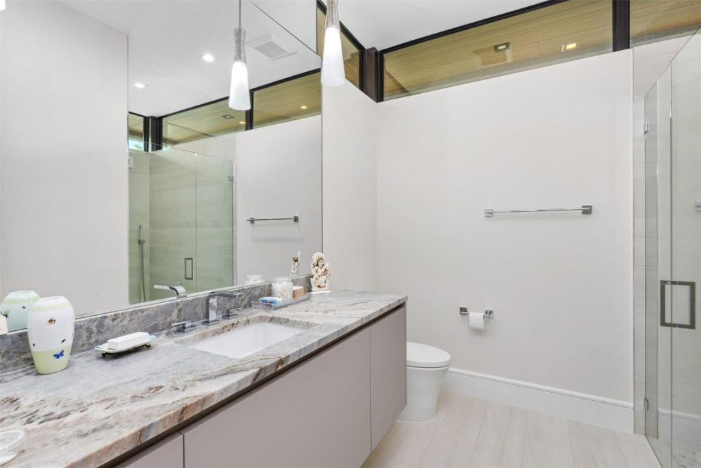 100 Royal Palm Drive, Fort Lauderdale, FL 33301 Photo