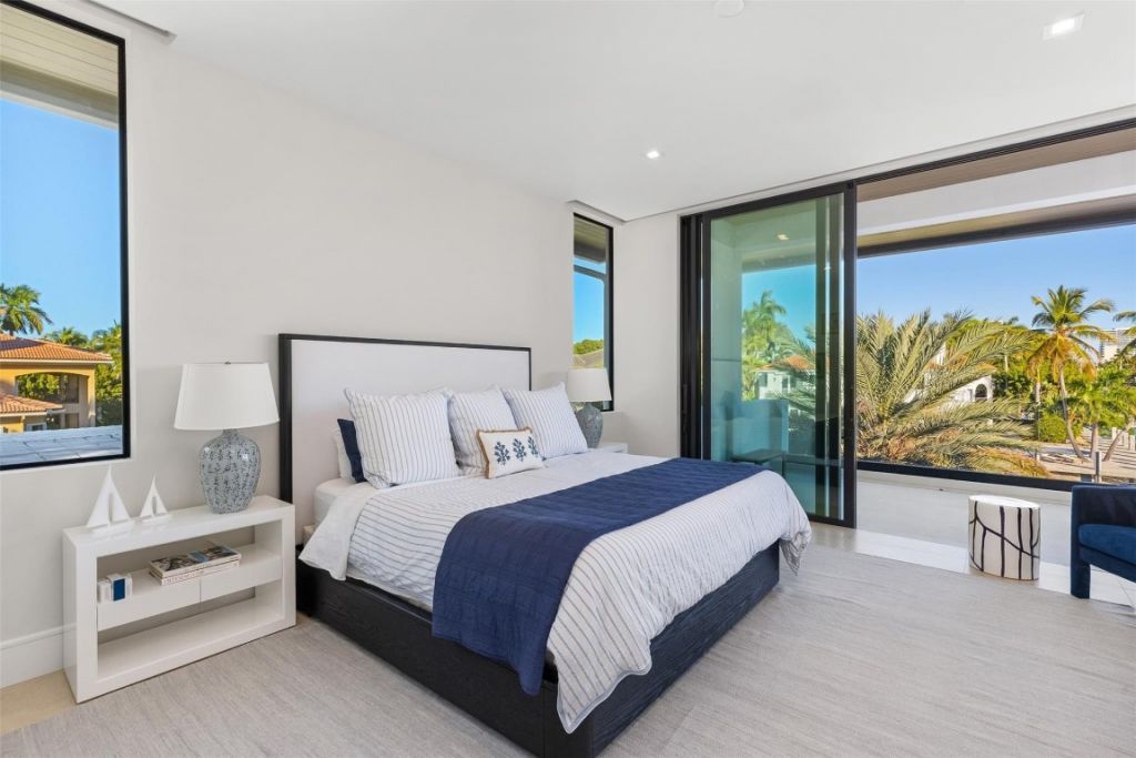 100 Royal Palm Drive, Fort Lauderdale, FL 33301 Photo