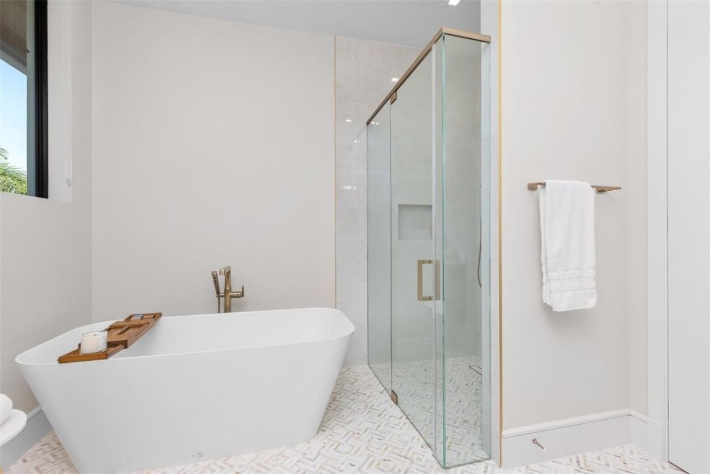 100 Royal Palm Drive, Fort Lauderdale, FL 33301 Photo