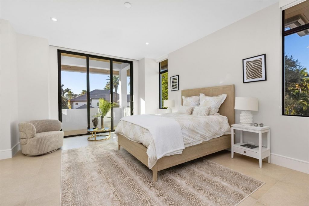 100 Royal Palm Drive, Fort Lauderdale, FL 33301 Photo