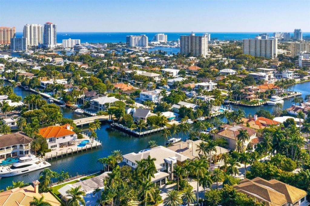 100 Royal Palm Drive, Fort Lauderdale, FL 33301 Photo