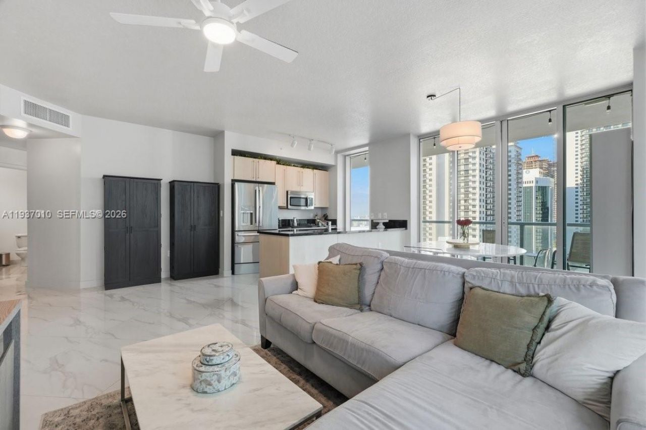 1111 SW 1st Ave, Unit 2420-N, Miami, FL 33130 Photo