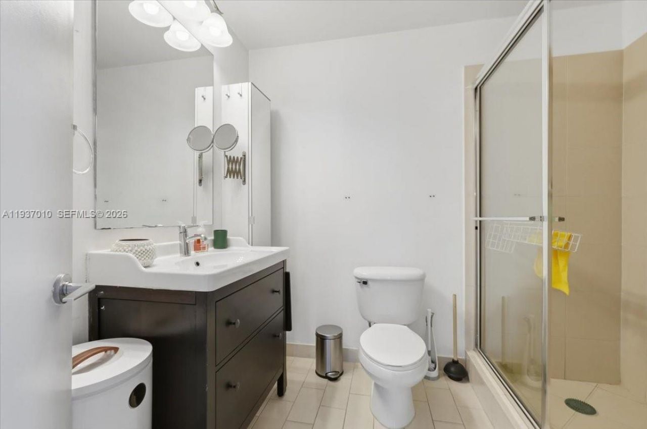 1111 SW 1st Ave, Unit 2420-N, Miami, FL 33130 Photo