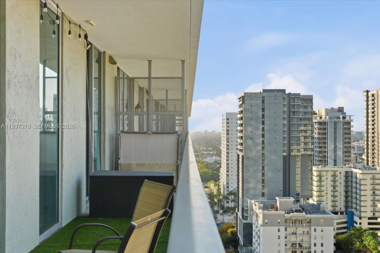 1111 SW 1st Ave, Unit 2420-N, Miami, FL 33130 Photo