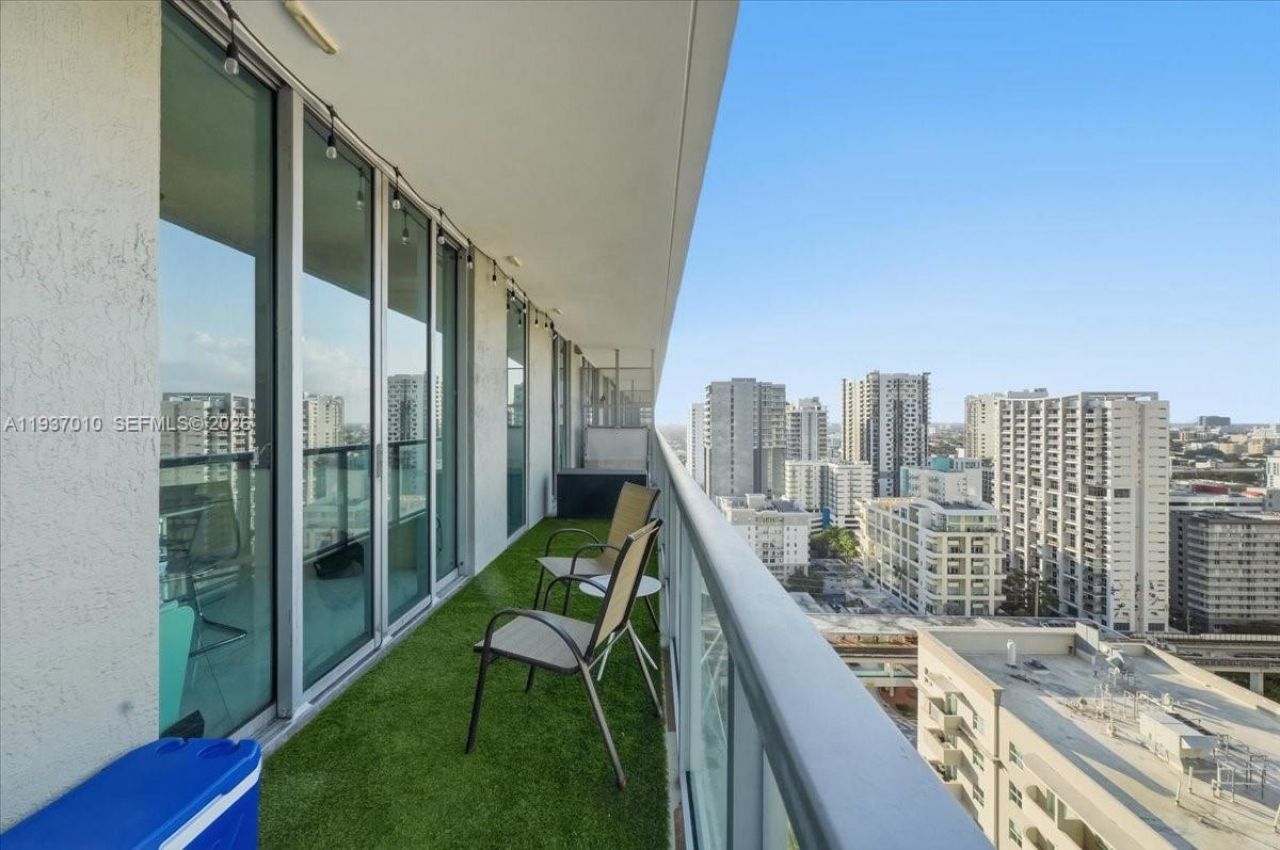 1111 SW 1st Ave, Unit 2420-N, Miami, FL 33130 Photo