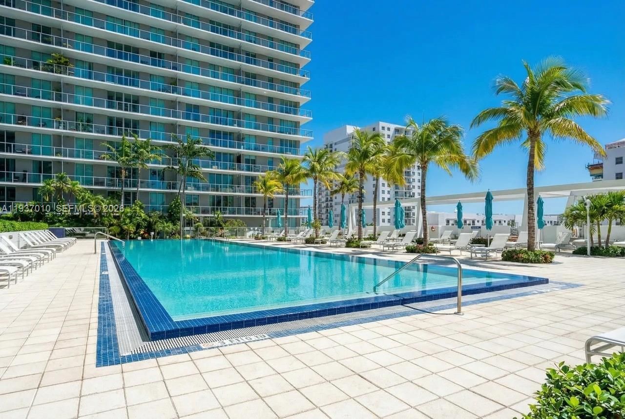 1111 SW 1st Ave, Unit 2420-N, Miami, FL 33130 Photo