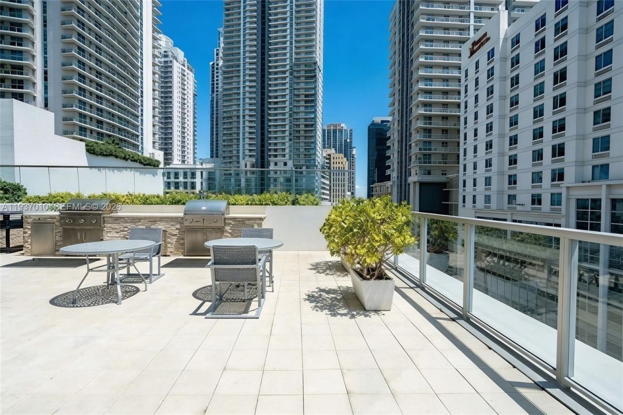 1111 SW 1st Ave, Unit 2420-N, Miami, FL 33130 Photo