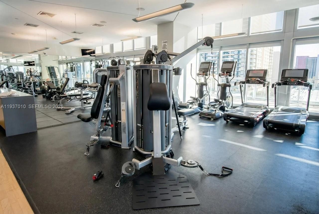 1111 SW 1st Ave, Unit 2420-N, Miami, FL 33130 Photo