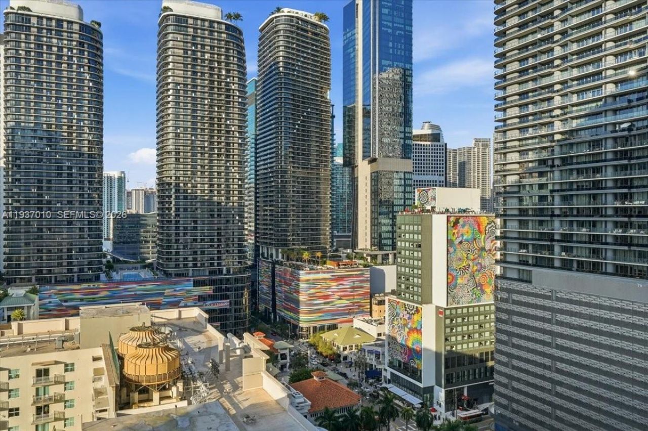 1111 SW 1st Ave, Unit 2420-N, Miami, FL 33130 Photo