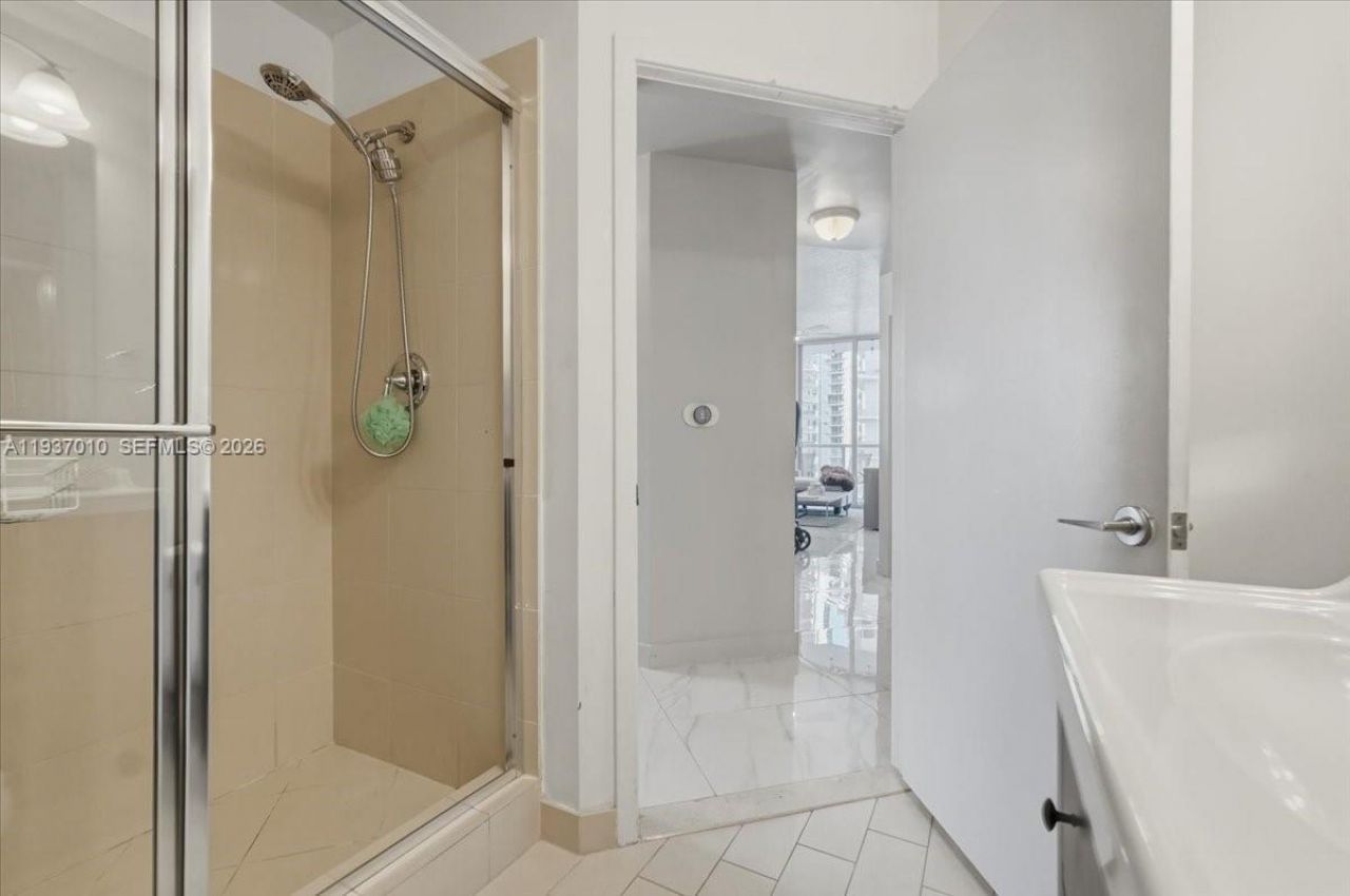 1111 SW 1st Ave, Unit 2420-N, Miami, FL 33130 Photo