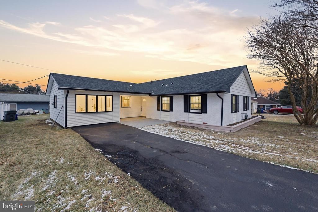 45 Mosshill Lane, Willingboro, NJ 08046 Main Photo