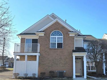 46225 CAVALIER Drive, Macomb Twp, MI 48044