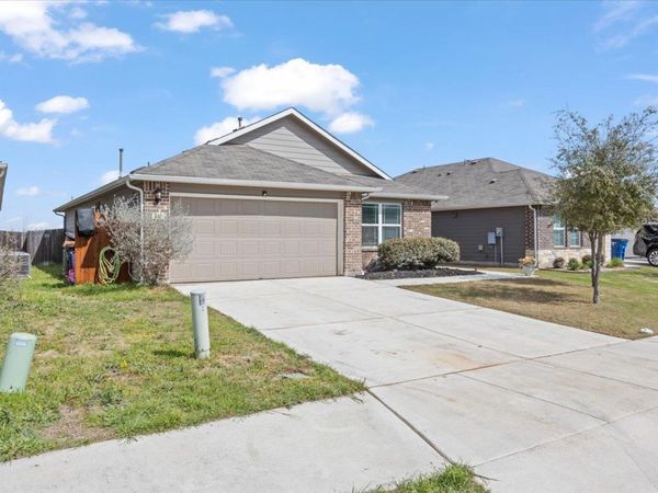342 Kowald LN N, New Braunfels, TX 78130