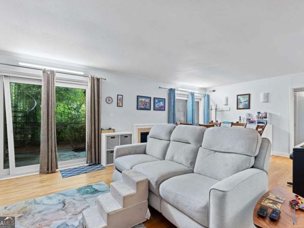 5400 Roswell Road, Unit APT L6, Sandy Springs, GA 30342