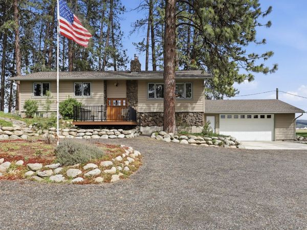 12504 N Fairview Rd, Mead, WA 99021
