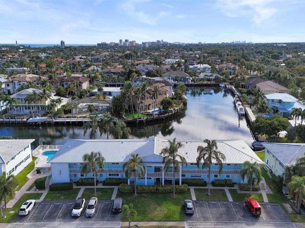 2330 NE 36th St, Unit 9, Lighthouse Point, FL 33064