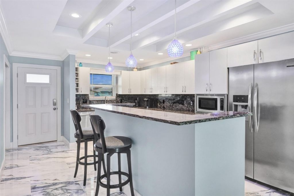 2330 NE 36th Street, Unit 9, Lighthouse Point, FL 33064 Photo