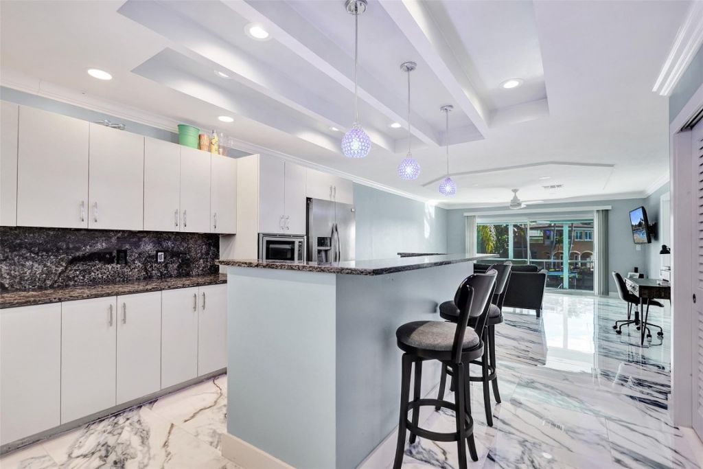 2330 NE 36th Street, Unit 9, Lighthouse Point, FL 33064 Photo